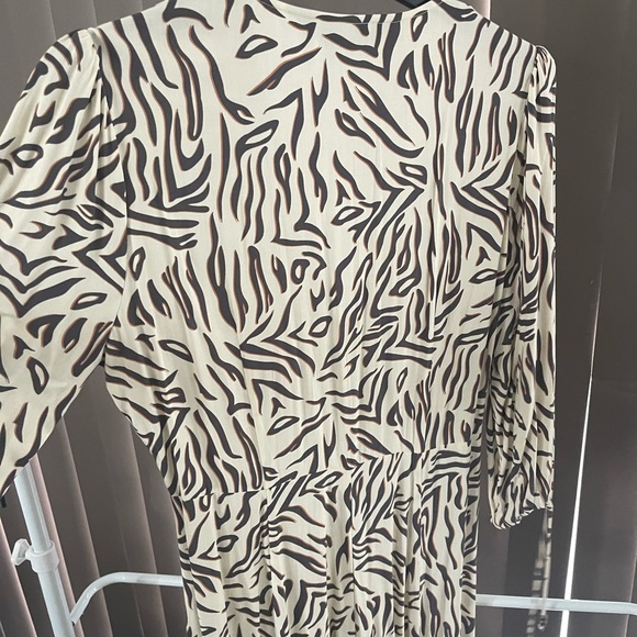 Kivari maxi dress - Picture 3 of 7